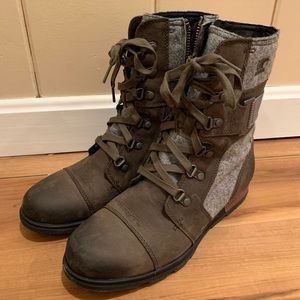Sorel Major Carly boots